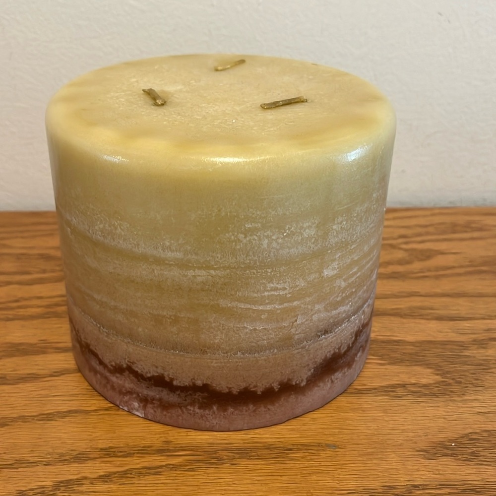 NEW LISTING 🌸 PartyLite 3 wick layered pillar candle - fall fruits